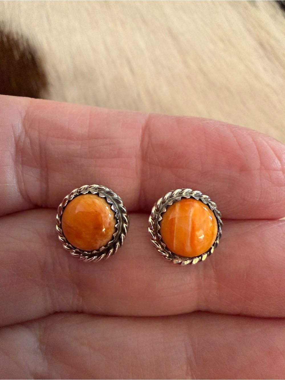 ❤️ Signed Navajo Esther White Orange Spiny Oyster Navajo Style Stud 925 Earrings - Picture 4 of 12